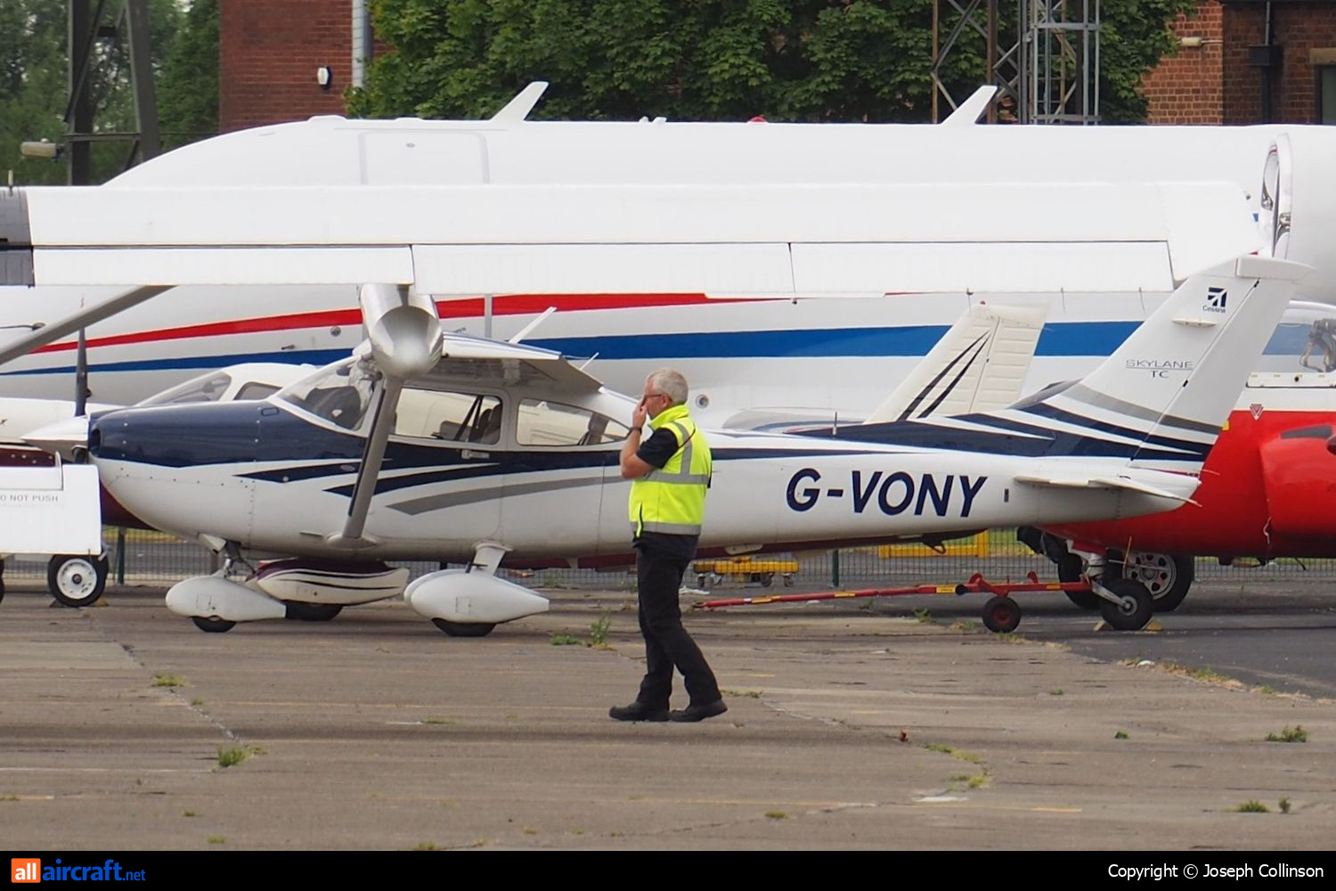 G-VONY · Cessna T182T Turbo Skylane · (EGCM)