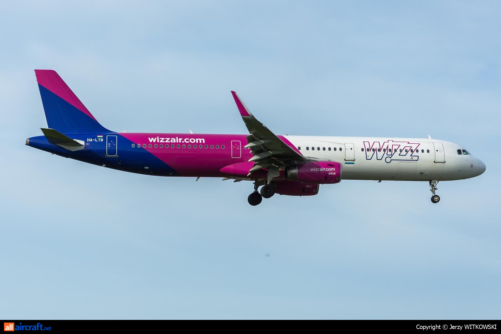 HA-LTB · Airbus A321-231(WL) · (WAW / EPWA)