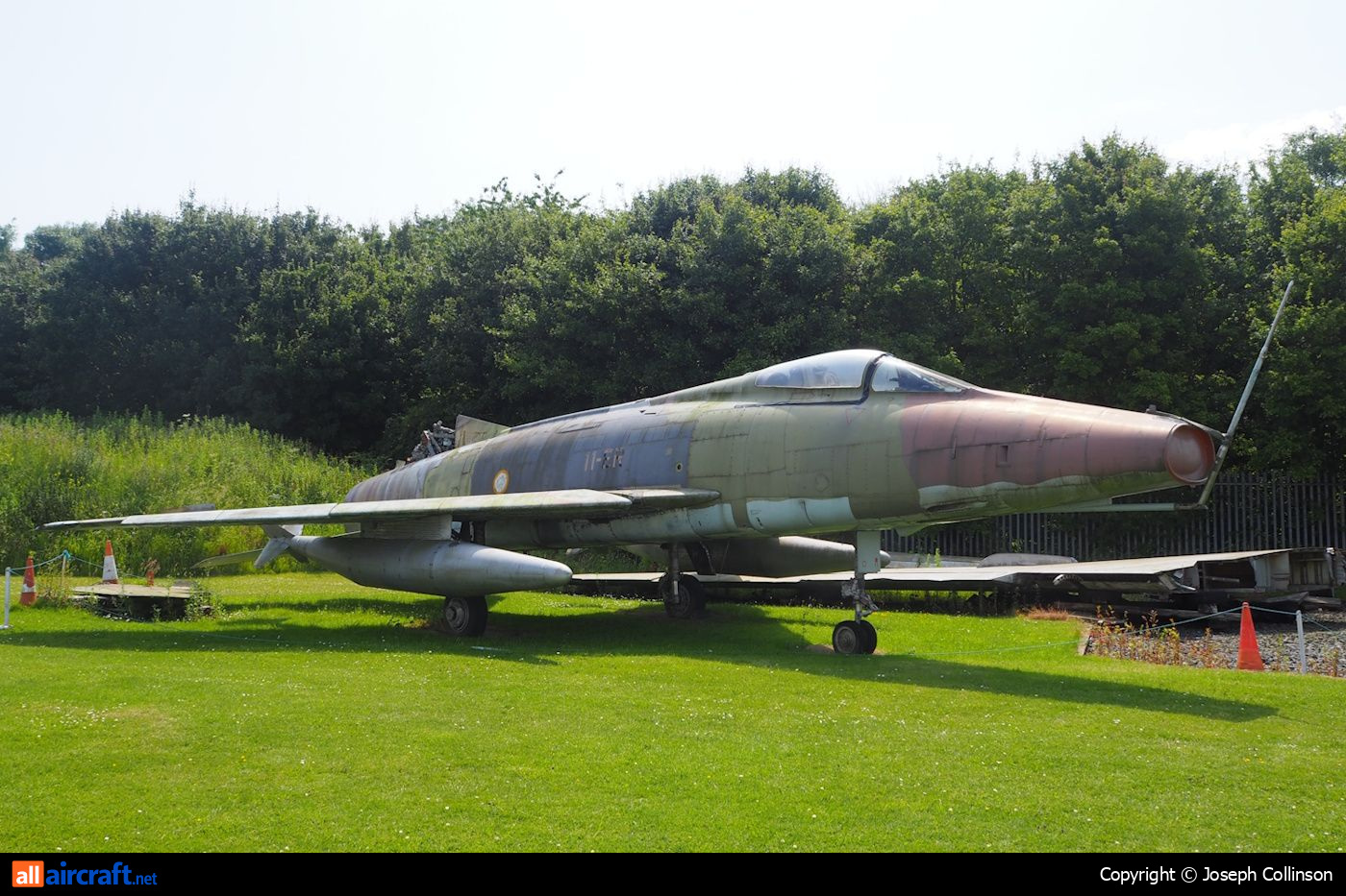 42157 · North American F-100D Super Sabre · -