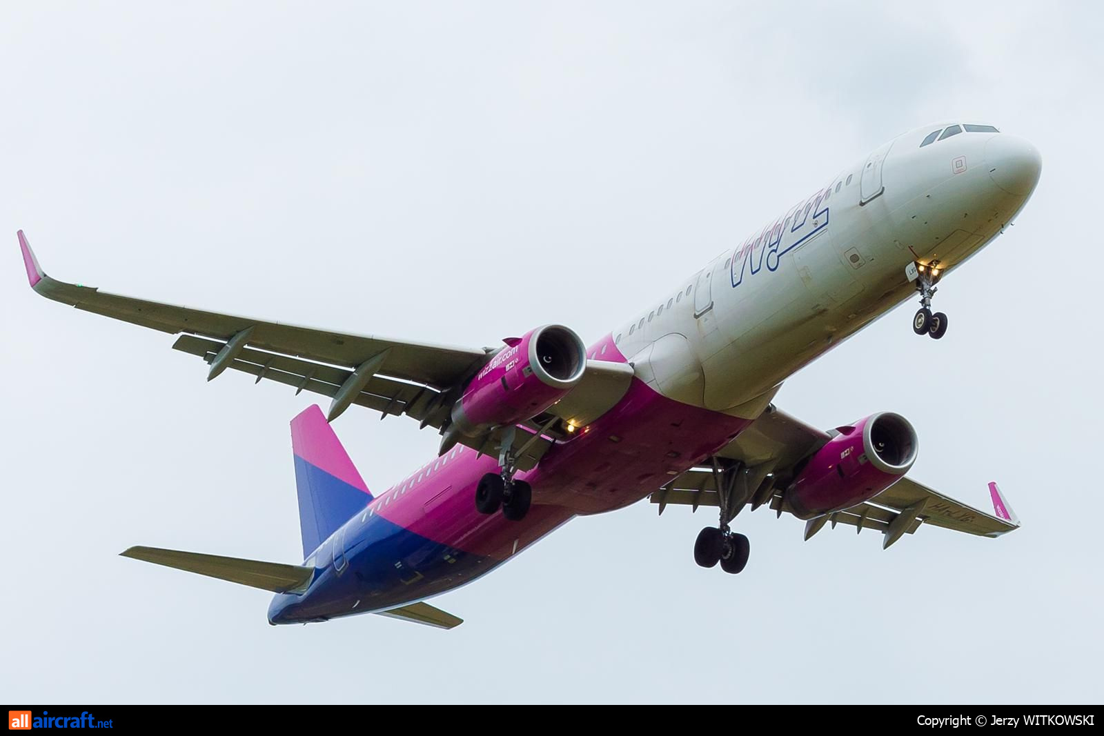 HA-LXG · Airbus A321-231(WL) · (RZE / EPRZ)