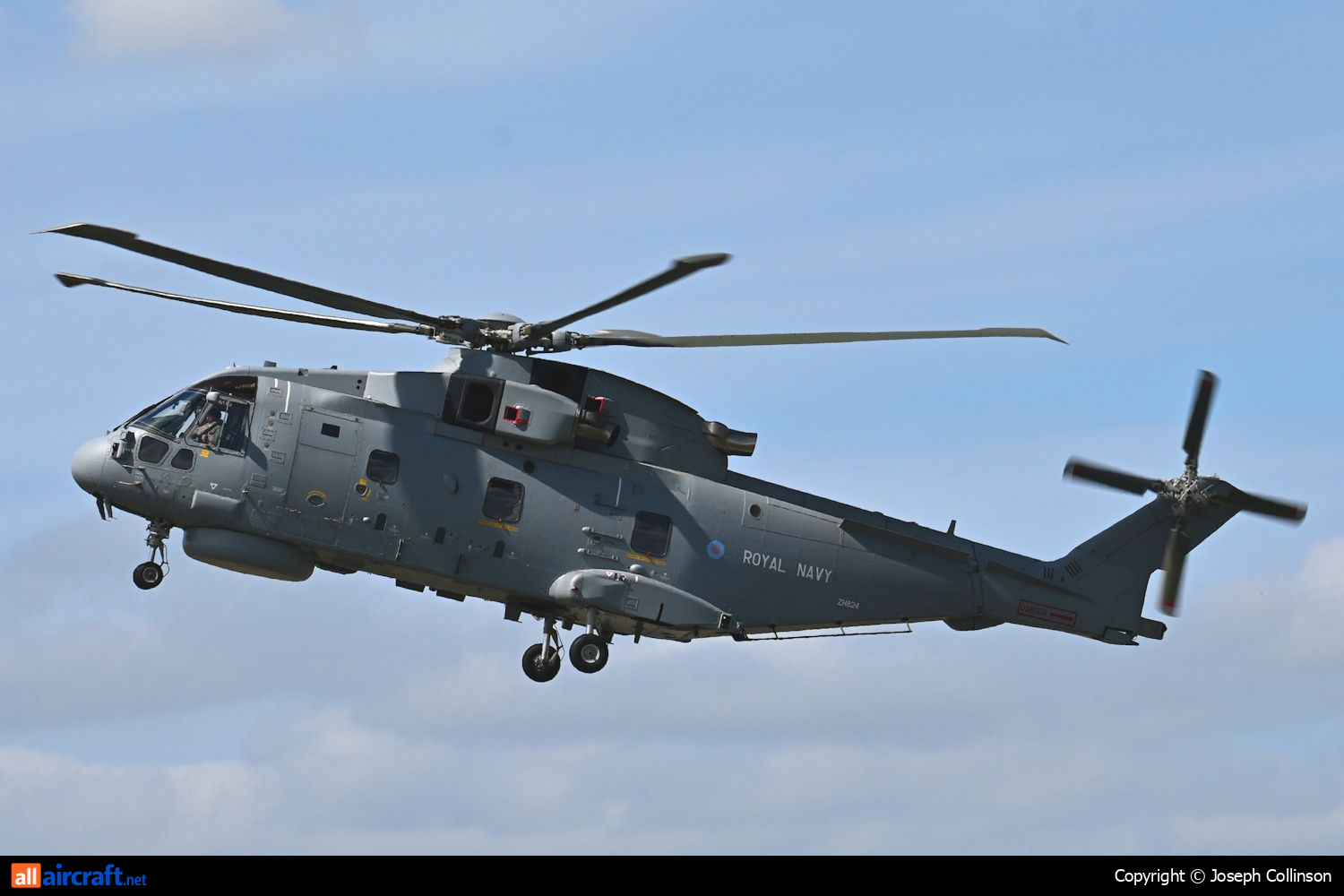ZH824 · AgustaWestland EH-101 Merlin HM.1 · (EGCK)