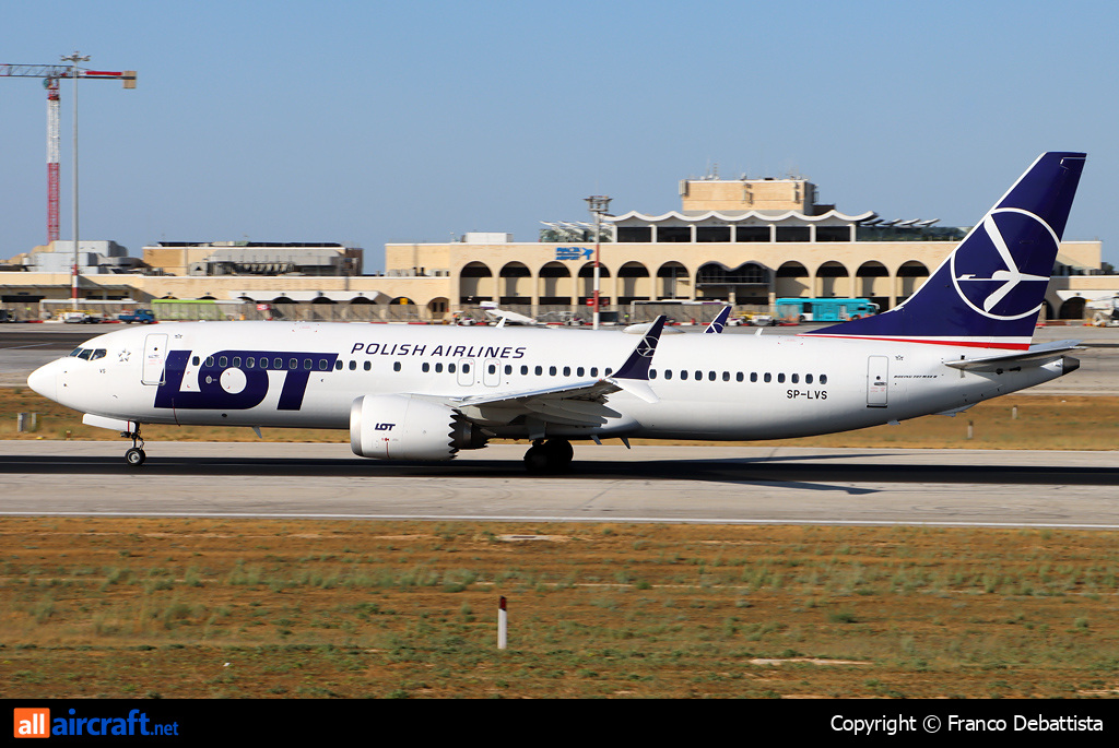 SP-LVS · Boeing 737-8 MAX · MLA / LMML