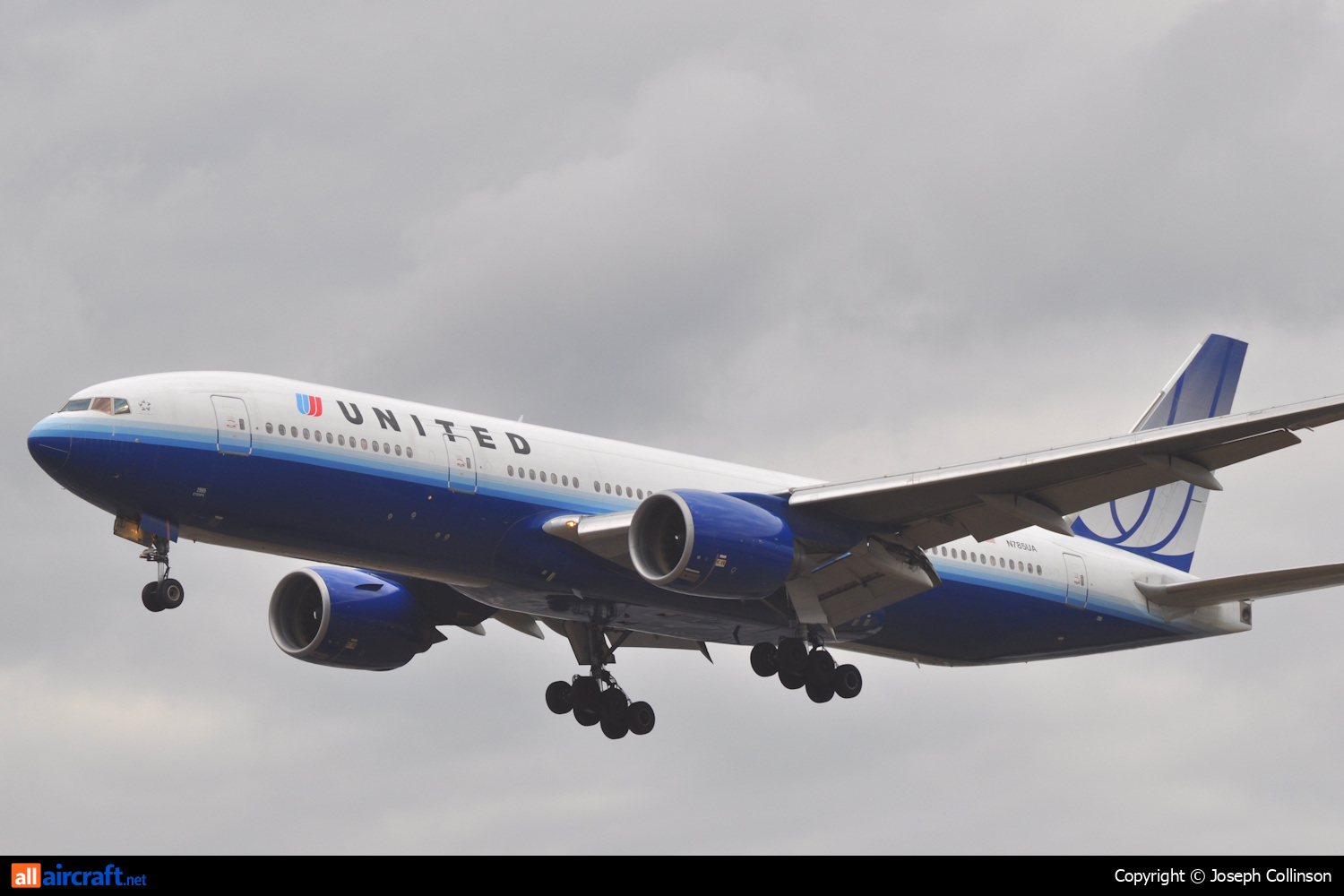 N785UA · Boeing 777-222ER · LHR / EGLL