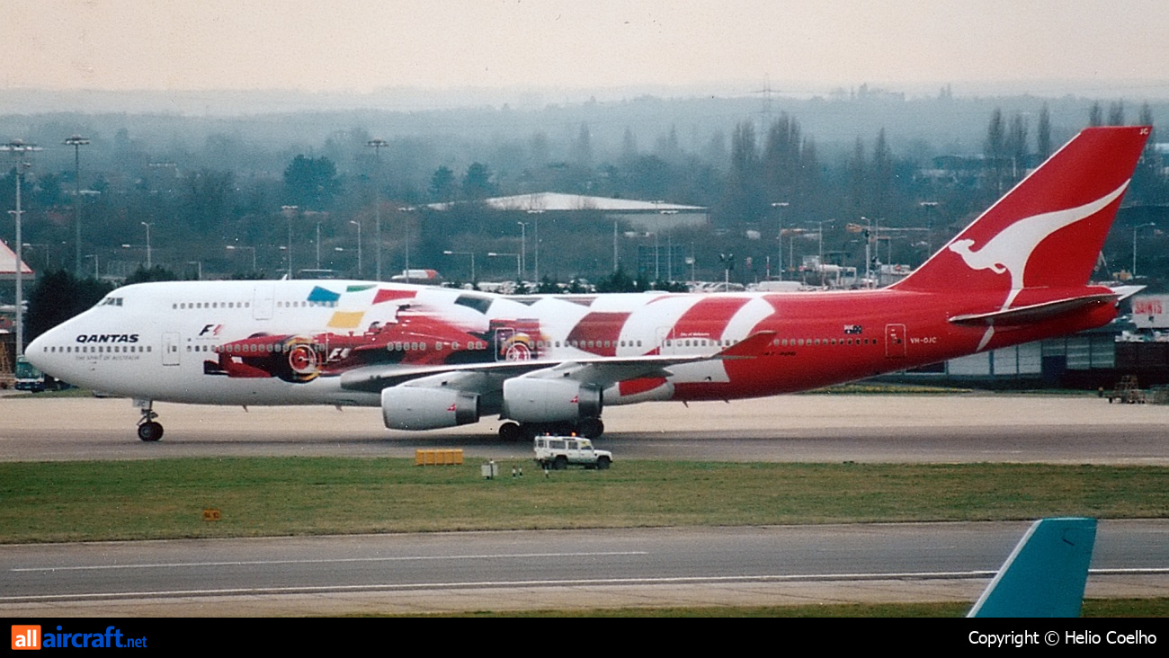 VH-OJC · Boeing 747-438 · LHR / EGLL