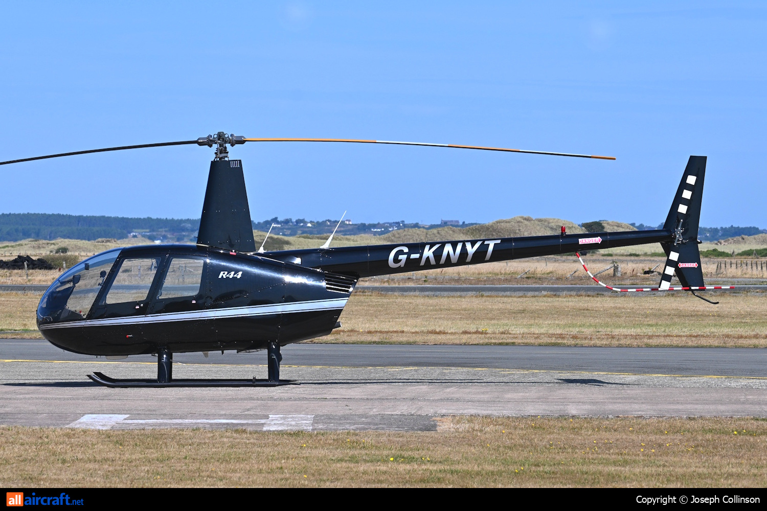 G-KNYT · Robinson R44 Astro · EGCK