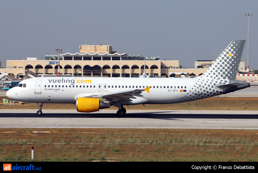 EC-OFH · Airbus A320-216 · MLA / LMML