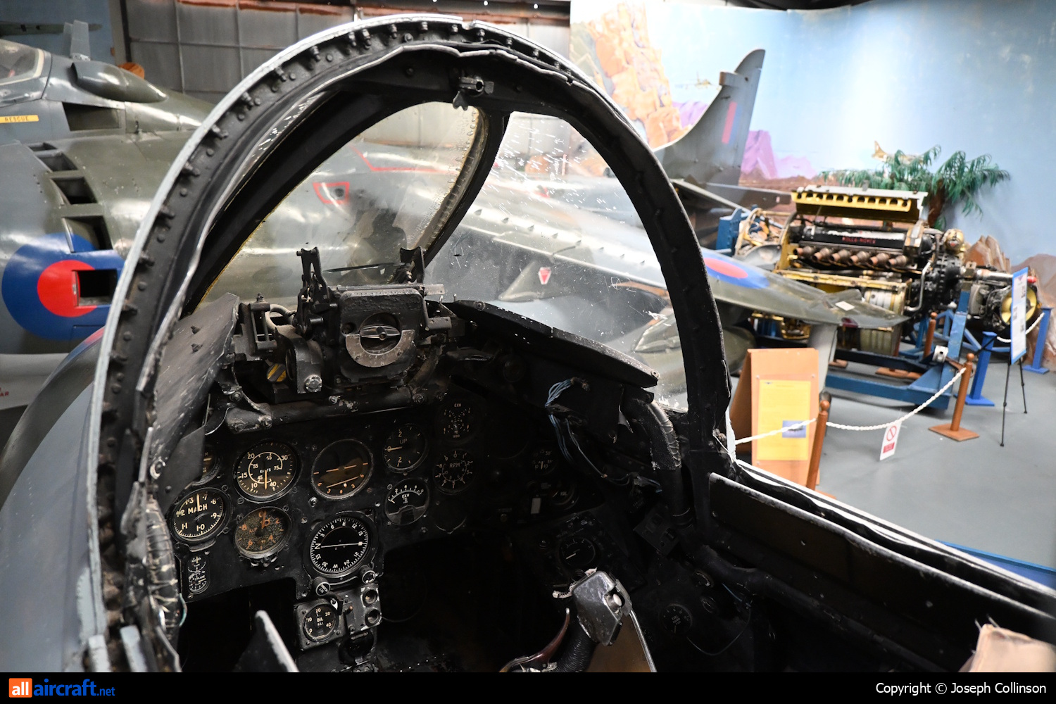 WT694 · Hawker Hunter F.51 · EGCK