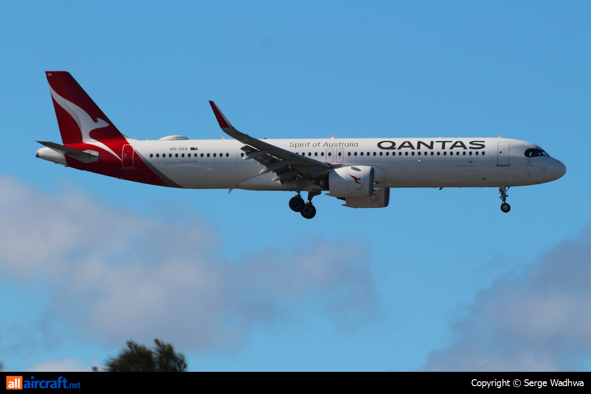 VH-OGA · Airbus A321-271NY XLR · SYD / YSSY