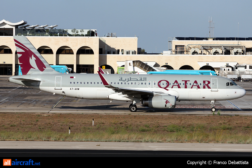 A7-AHW · Airbus A320-232 · MLA / LMML