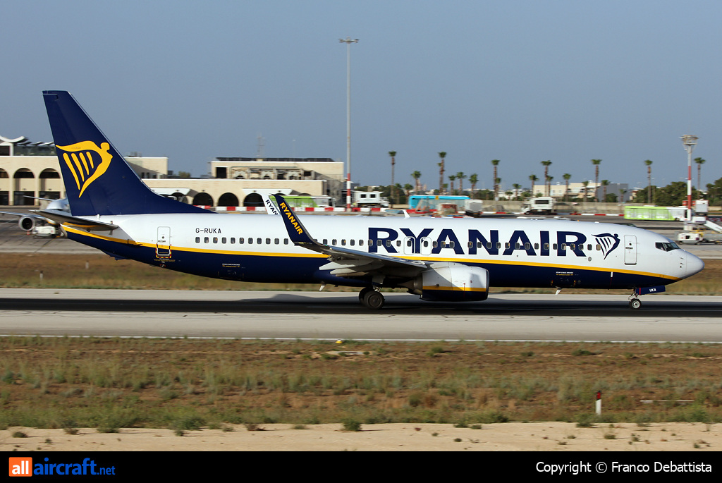 G-RUKA · Boeing 737-8AS(WL) · MLA / LMML