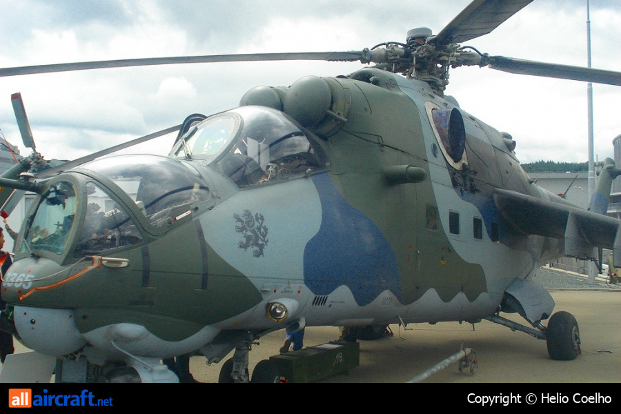 3365 · Mil Mi-35 Hind E · -