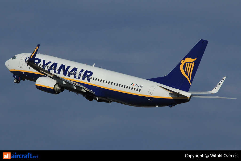 EI-EGD · Boeing 737-8AS(WL) · (RZE / EPRZ)