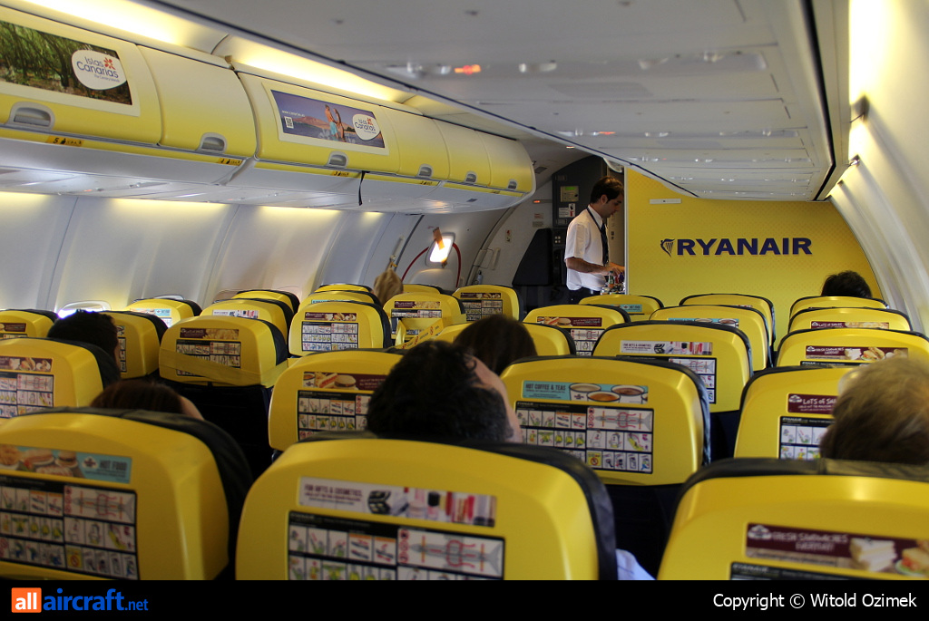 EI-DLF · Boeing 737-8AS(WL) · -