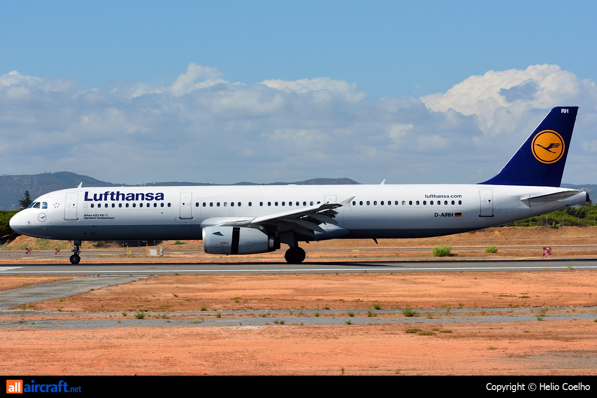D-AIRH · Airbus A321-131 · (FAO / LPFR)