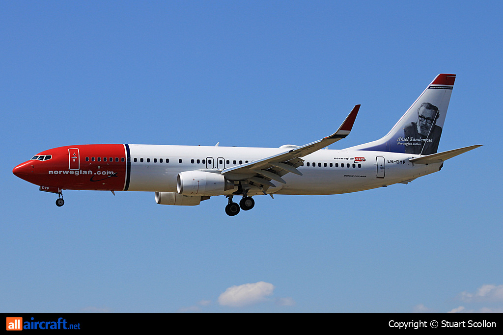 LN-DYP · Boeing 737-8JP(WL) · (BCN / LEBL)