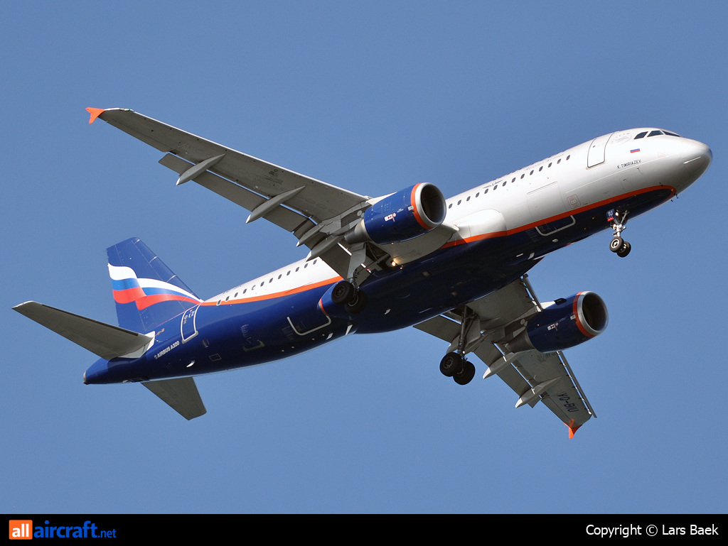 VQ-BIU · Airbus A320-214 · (CPH / EKCH)