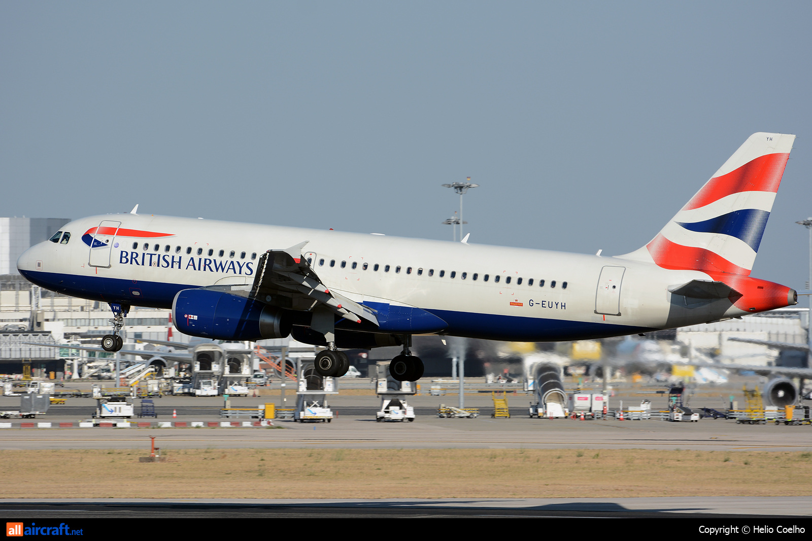 G-EUYH · Airbus A320-232 · (LIS / LPPT)