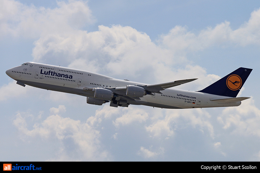 D-ABYI · Boeing 747-830 · (FRA / FRF / EDDF)