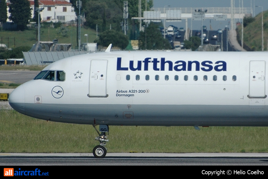 D-AISG · Airbus A321-231 · (LIS / LPPT)