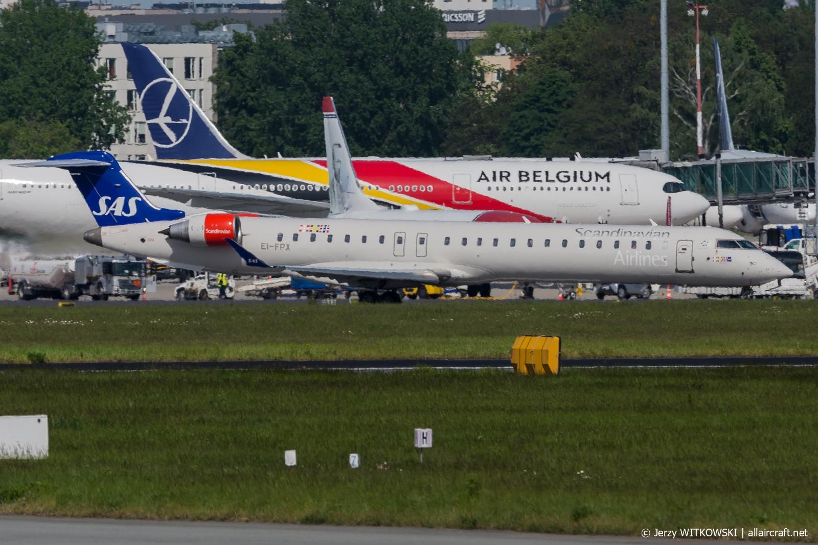 EI-FPX · Bombardier CRJ-900LR · (WAW / EPWA)
