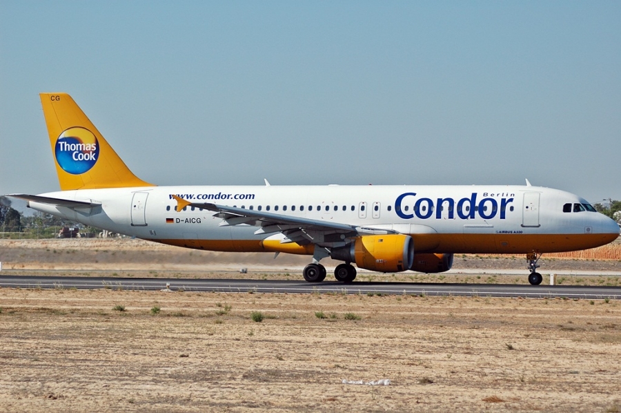 D-AICG · Airbus A320-212 · (FAO / LPFR)