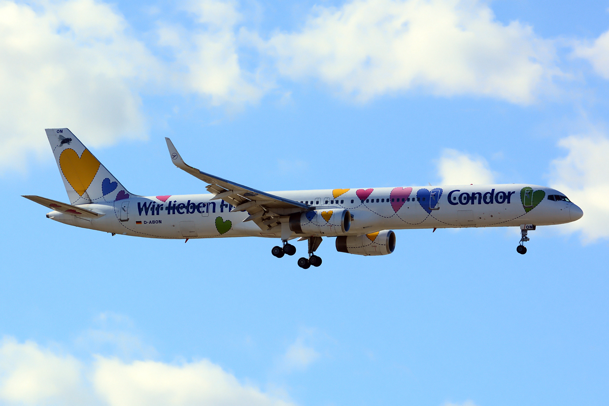 D-ABON · Boeing 757-330 · (LPA / GCLP)
