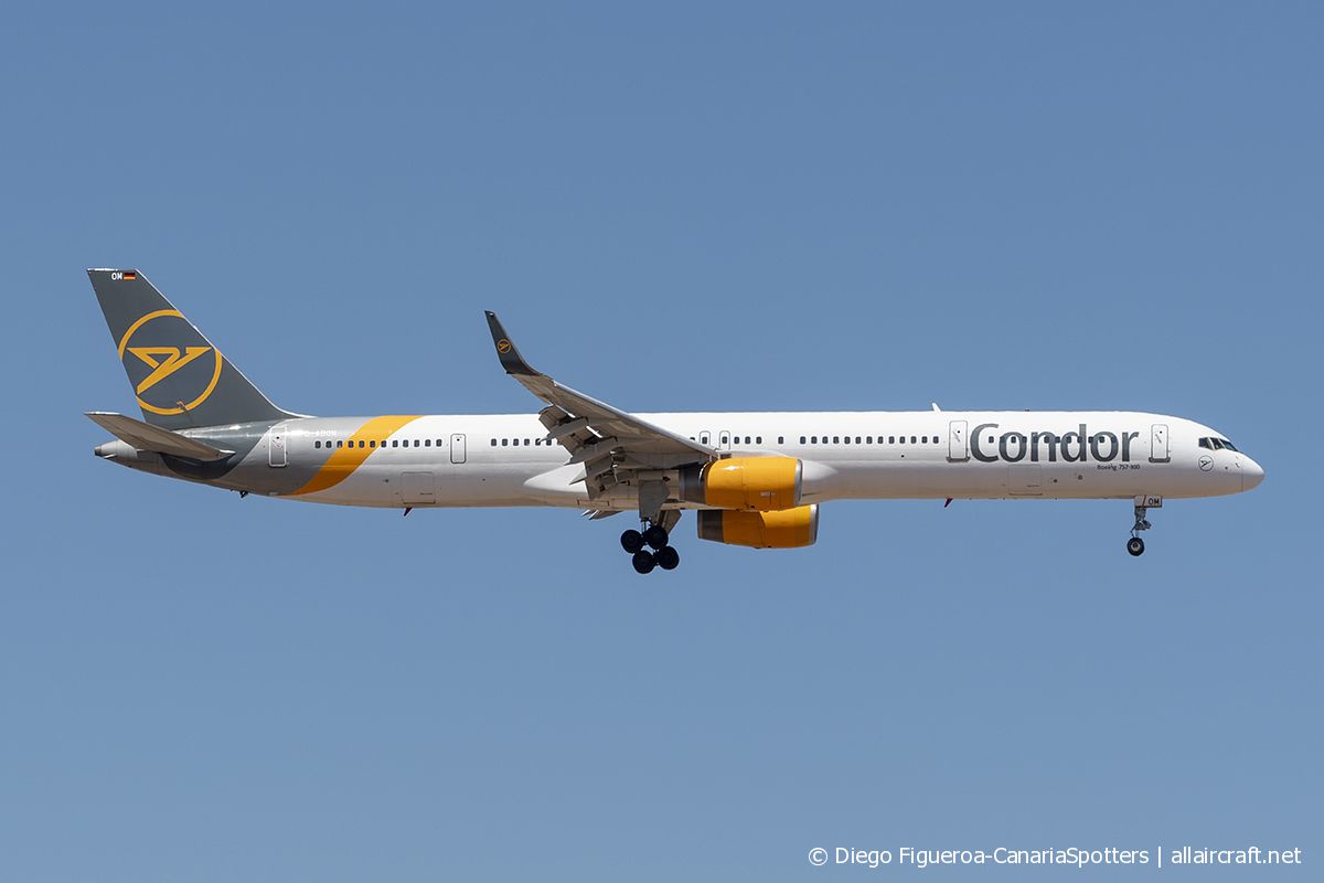 D-ABOM · Boeing 757-330(WL) · (LPA / GCLP)