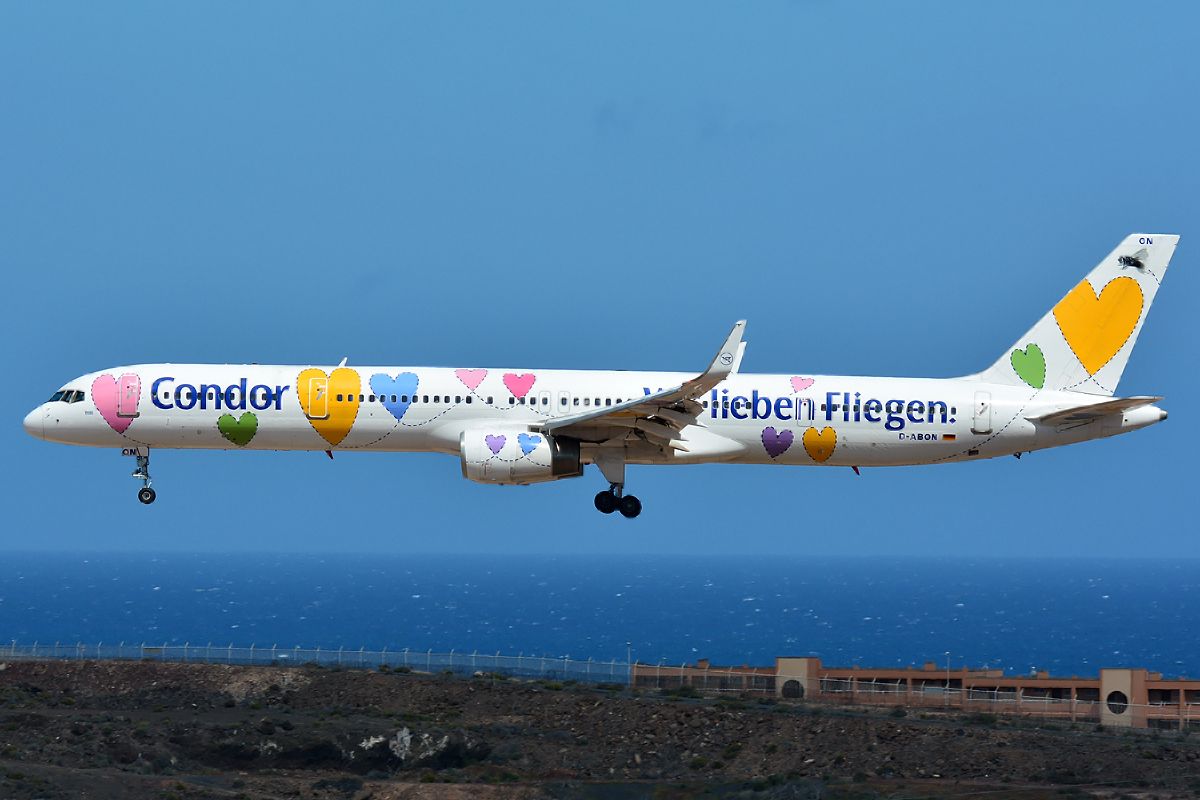 D-ABON · Boeing 757-330(WL) · (LPA / GCLP)