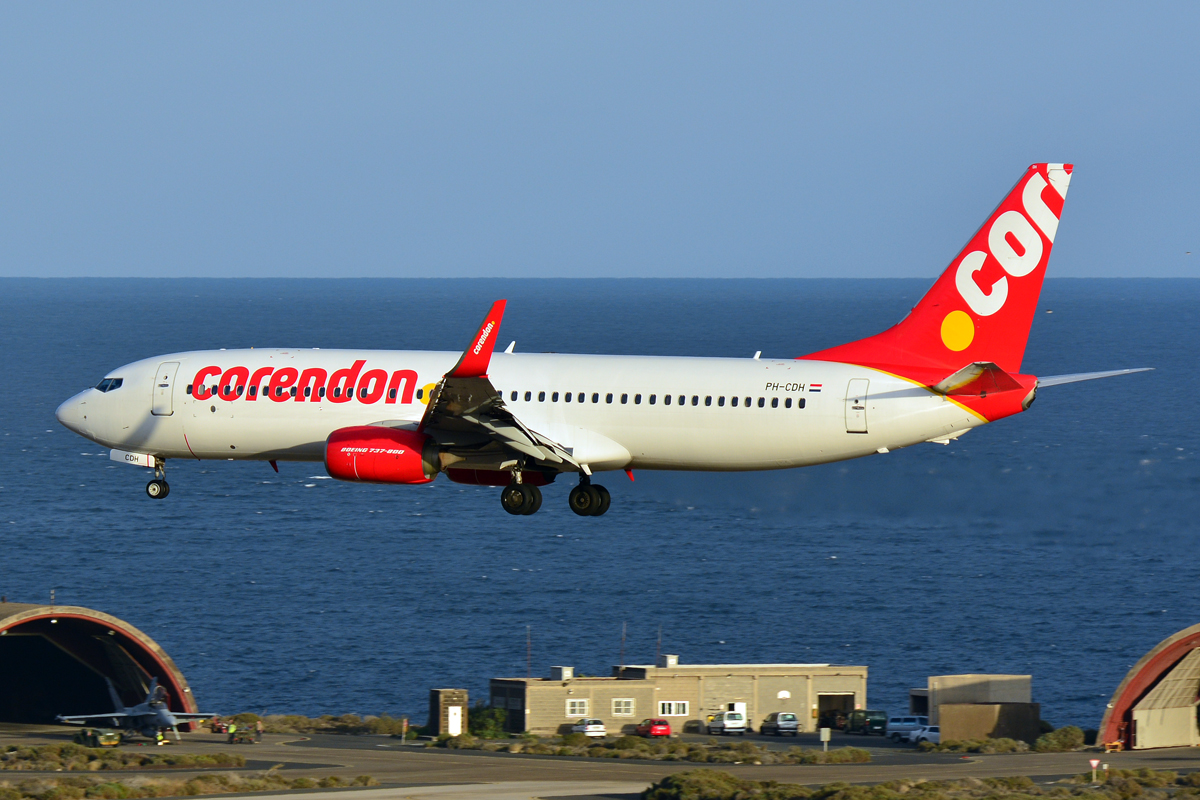 PH-CDH · Boeing 737-86J(WL) · (LPA / GCLP)
