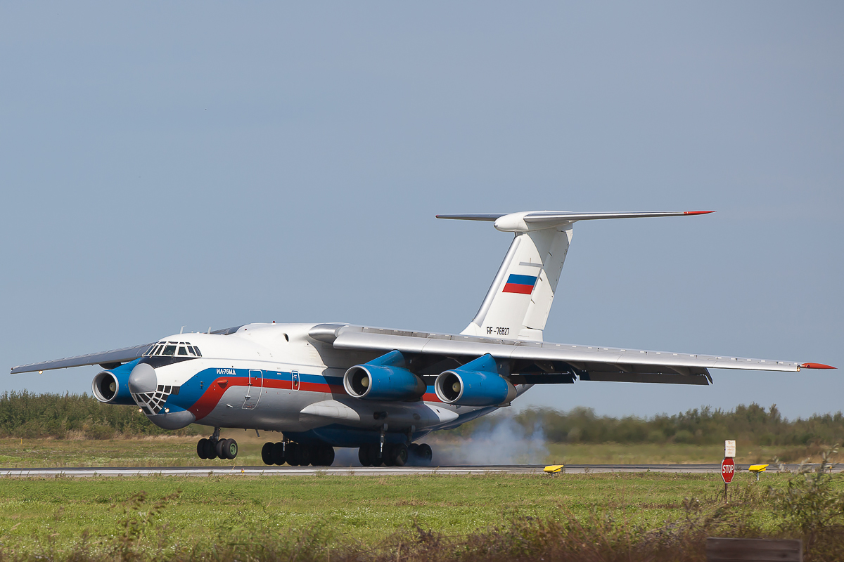 RF-76827 · Ilyushin Il-76MD · (KHV / UHHH)