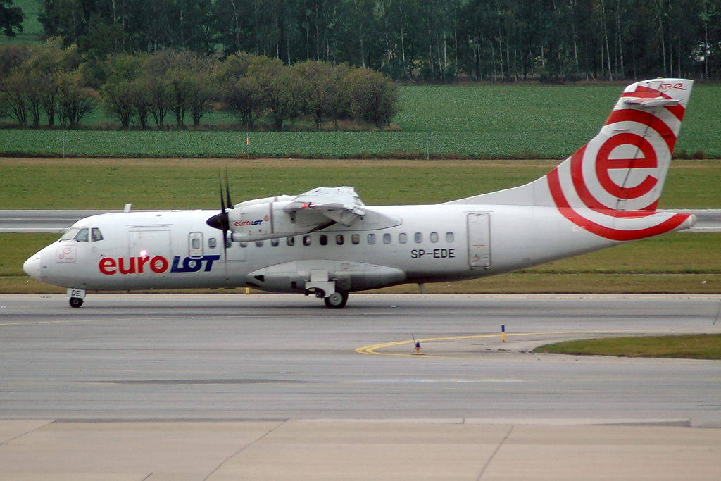 SP-EDE · ATR-42-500 · (VIE / LOWW)