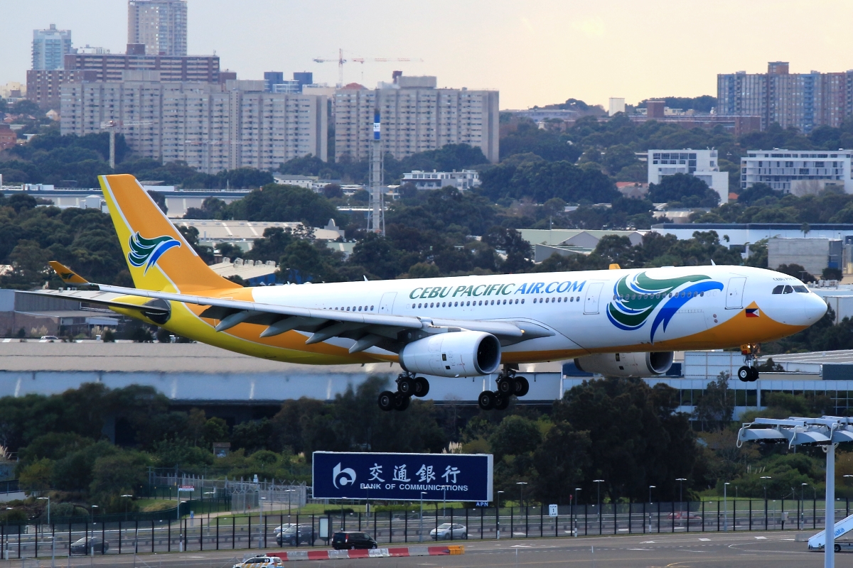 RP-C3342 · Airbus A330-343 · (SYD / YSSY)