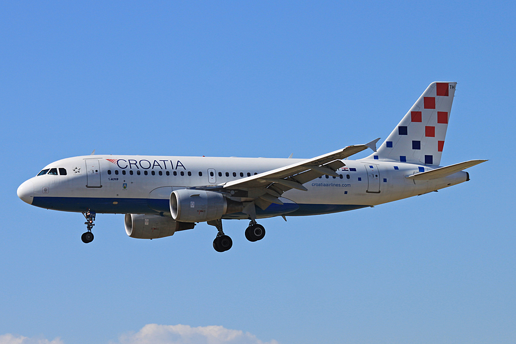 9A-CTH · Airbus A319-112 · (BCN / LEBL)