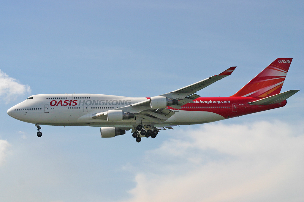 B-LFA · Boeing 747-412 · (HKG / VHHH)