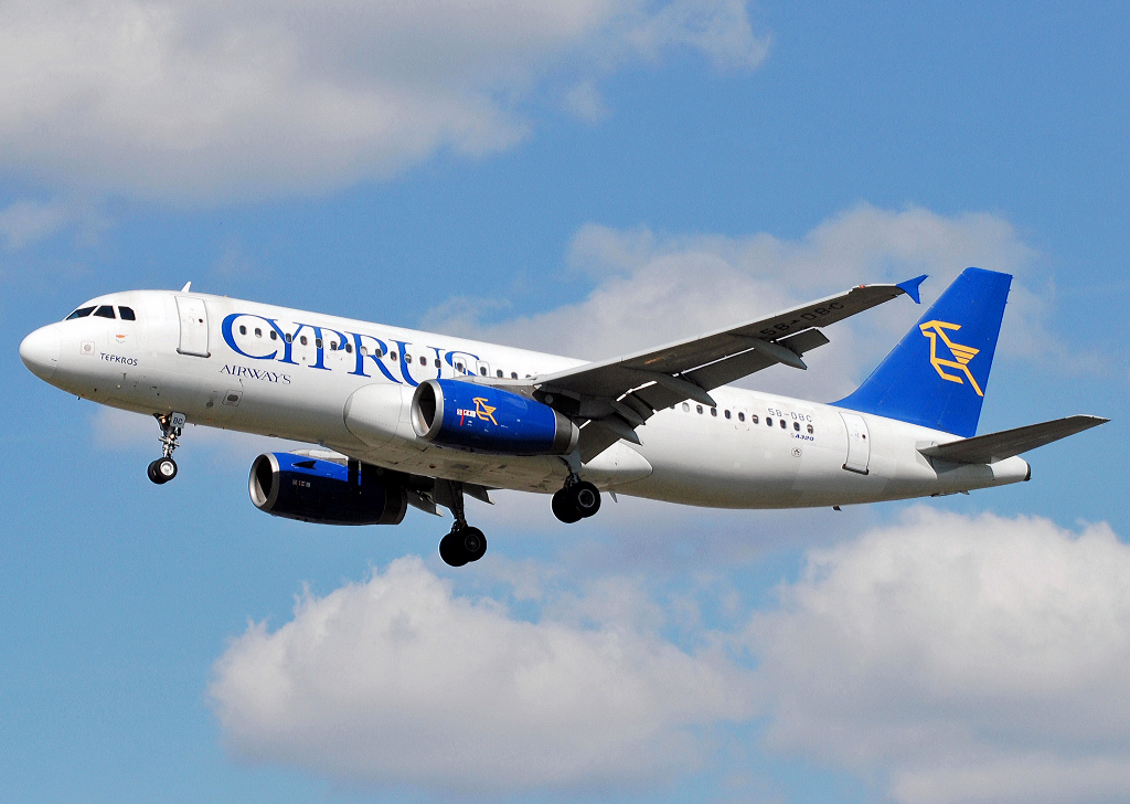 5B-DBC · Airbus A320-231 · (LHR / EGLL)