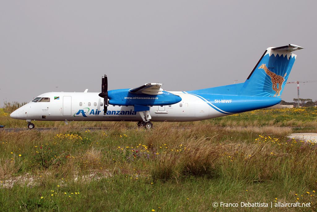 5H-MWF · Bombardier Dash 8-Q311 · (MLA / LMML)