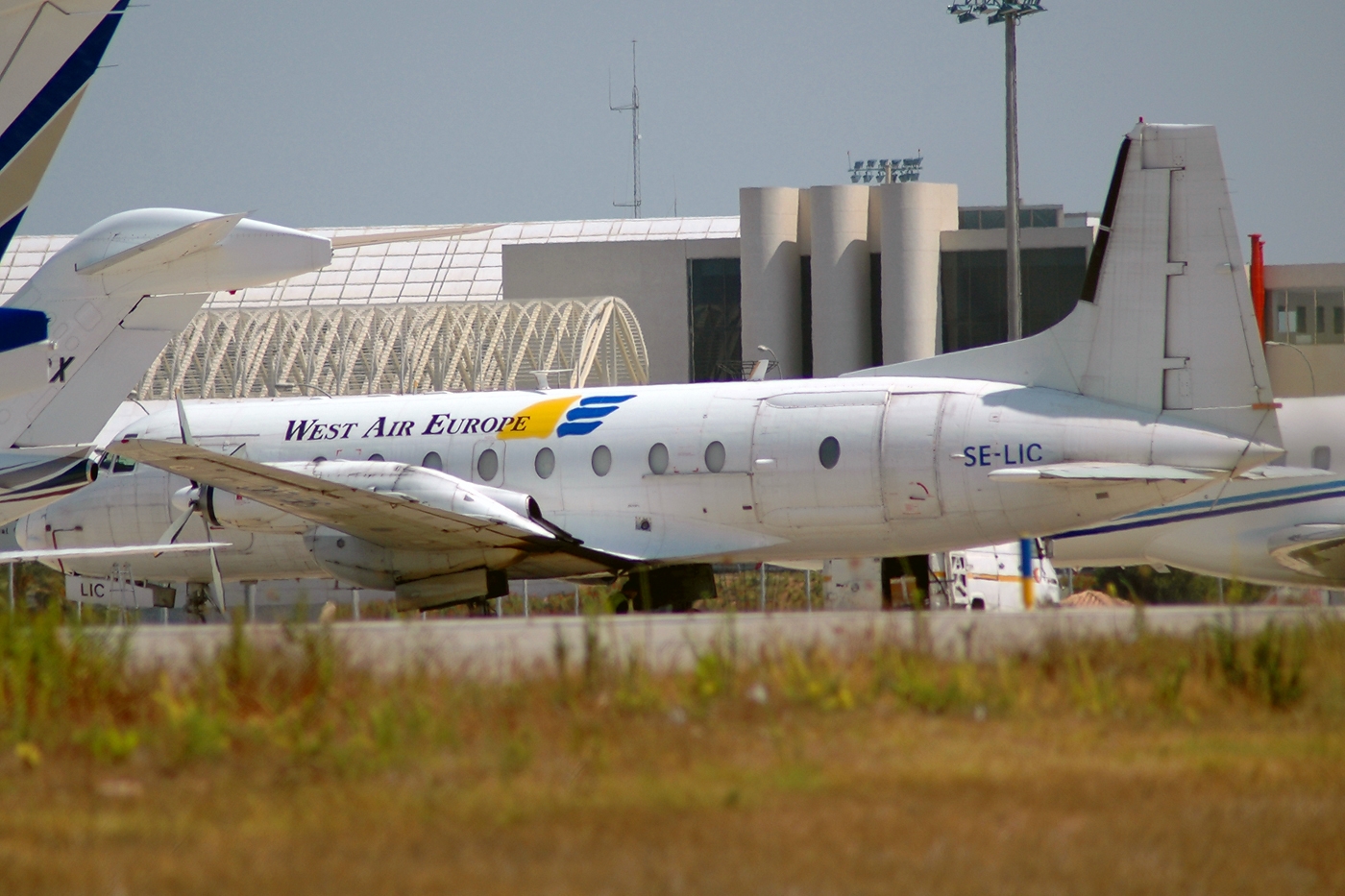 SE-LIC · Hawker Siddeley HS.748 Series 2B · (PMI / LEPA / LESJ)