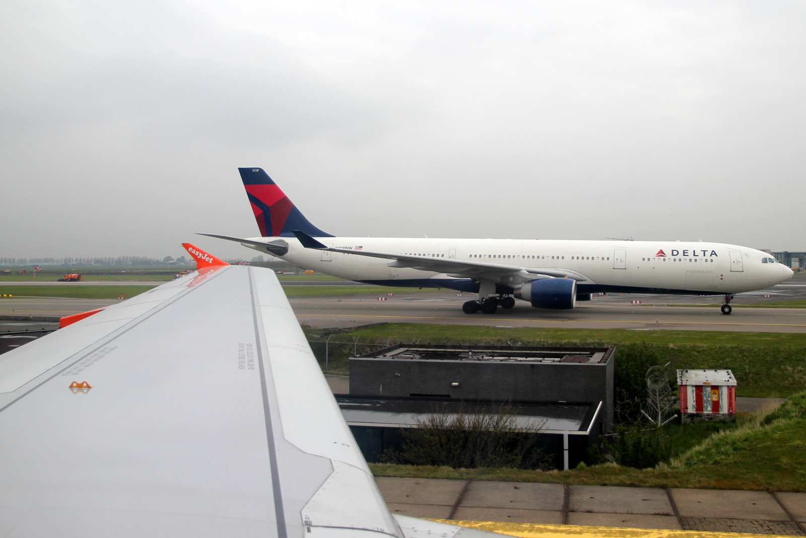 N818NW · Airbus A330-323 · (AMS / EHAM)