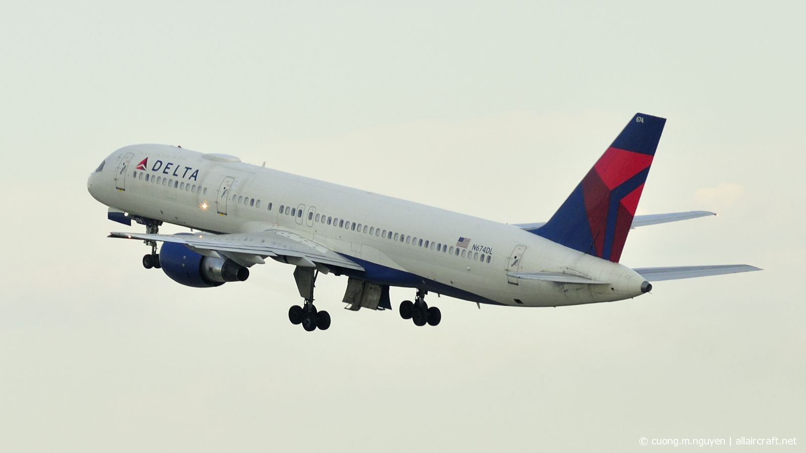 N674DL · Boeing 757-232 · (ATL / KATL)