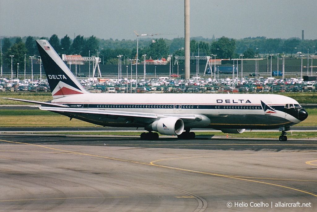 N176DN · Boeing 767-332/ER · (AMS / EHAM)