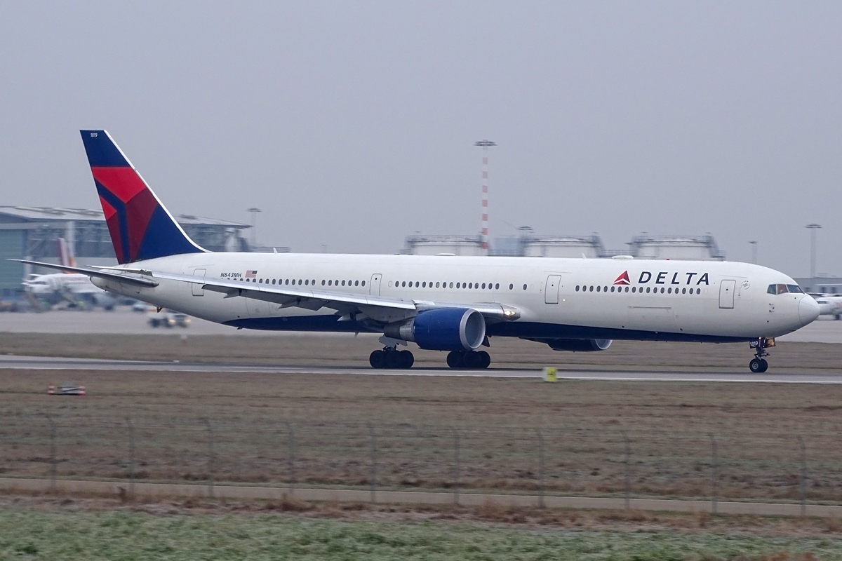 N843MH · Boeing 767-432 · (STR / EDDS)