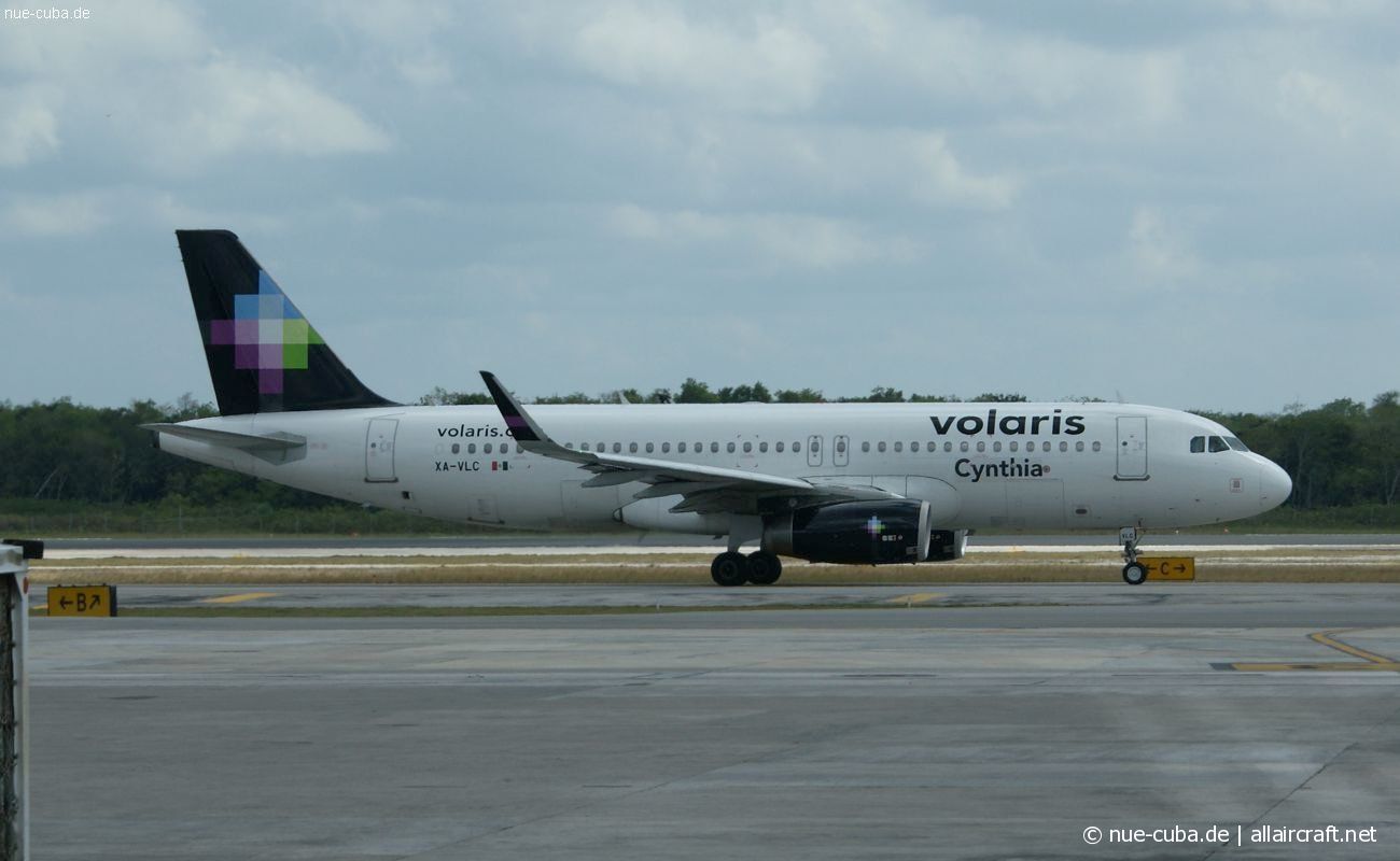 XA-VLC · Airbus A320-233(WL) · (CUN / MMUN)