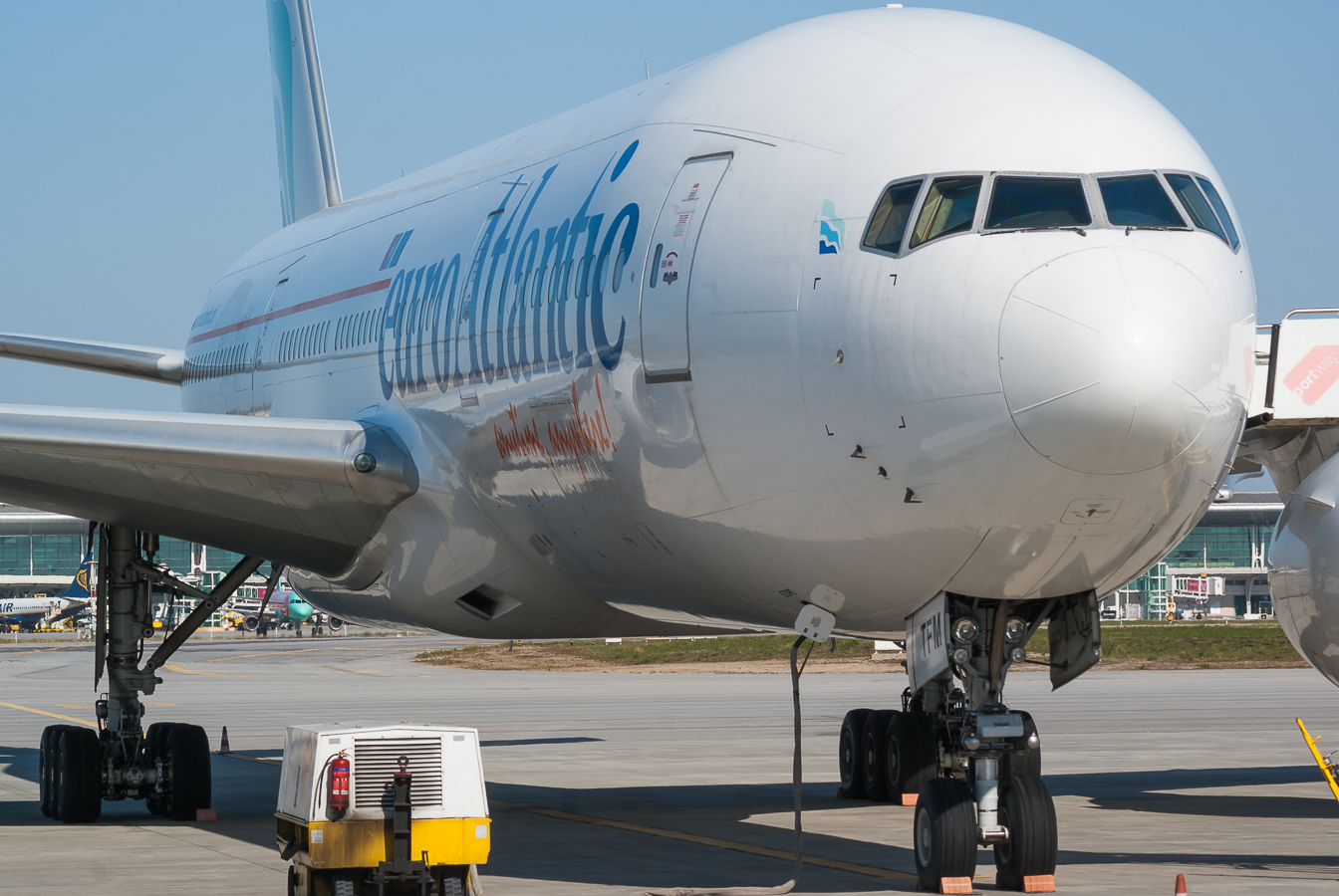 CS-TFM · Boeing 777-212/ER · (OPO / LPPR)