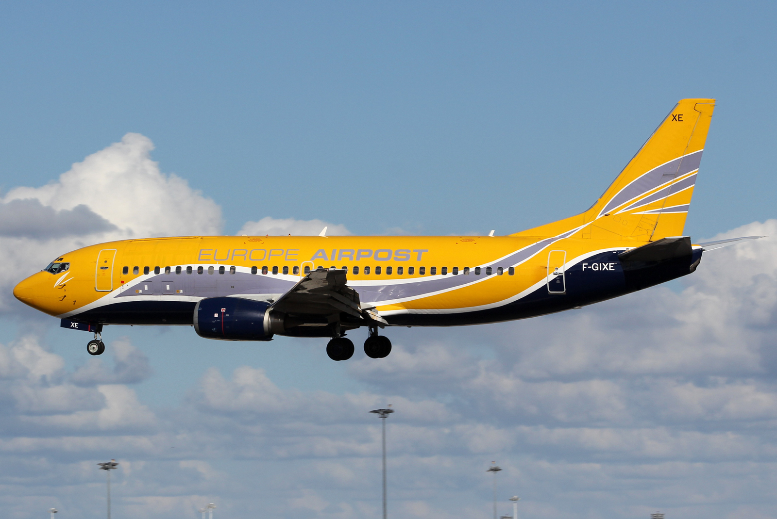 F-GIXE · Boeing 737-3B3 · (LIS / LPPT)