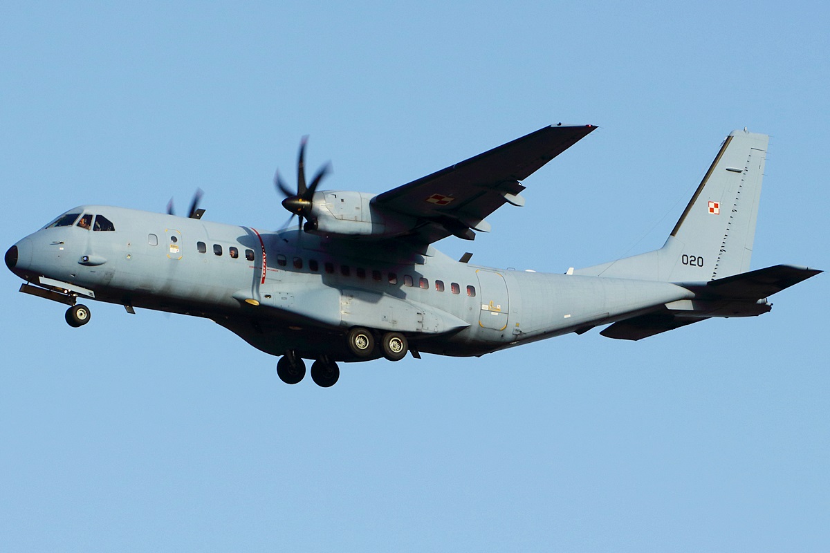 020 · CASA C-295M · (LPA / GCLP)