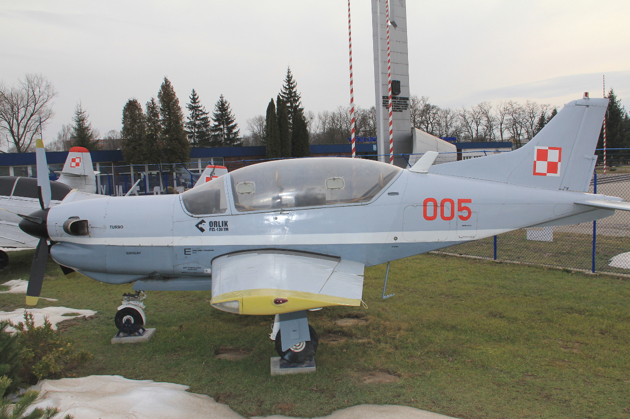 005 · PZL-Okecie PZL-130TC-1 Turbo Orlik · (EPDE)