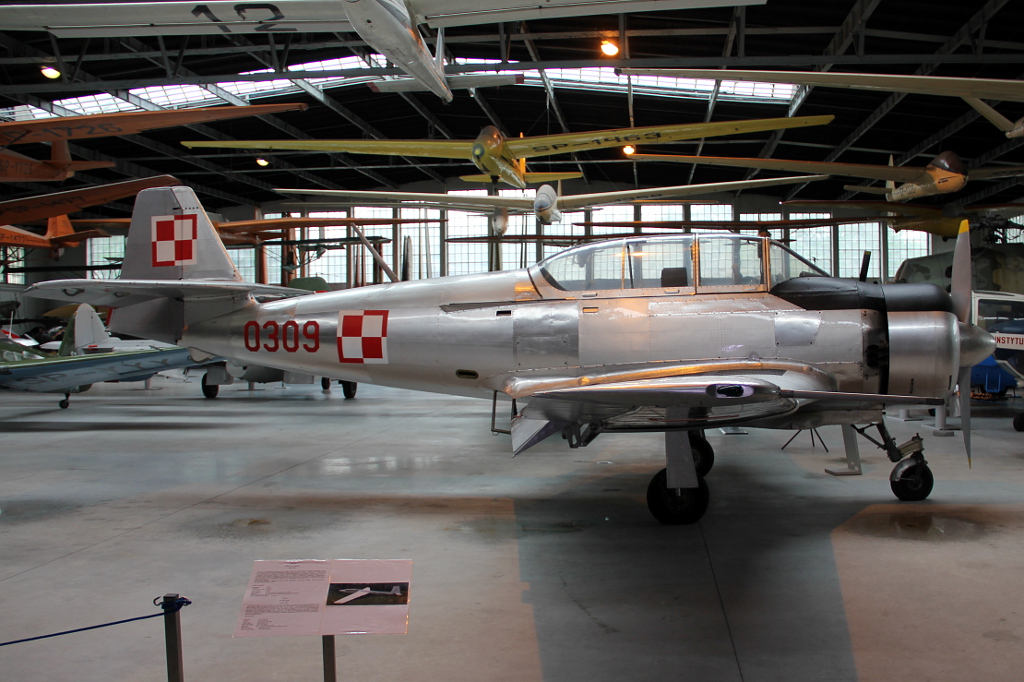 0309 · PZL-Mielec TS-8 Bies · -