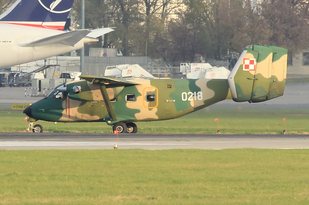 0218 · PZL-Mielec M-28B Bryza · (WAW / EPWA)
