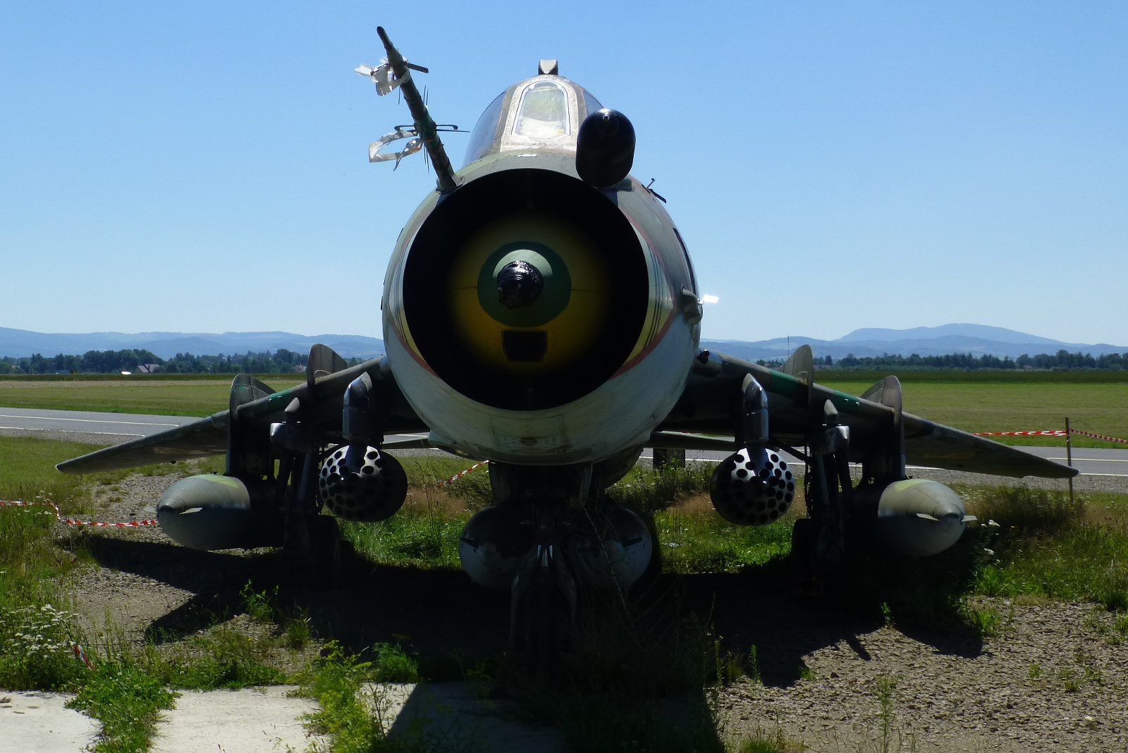 7003 · Sukhoi Su-22M4 Fitter K · (EPKR)