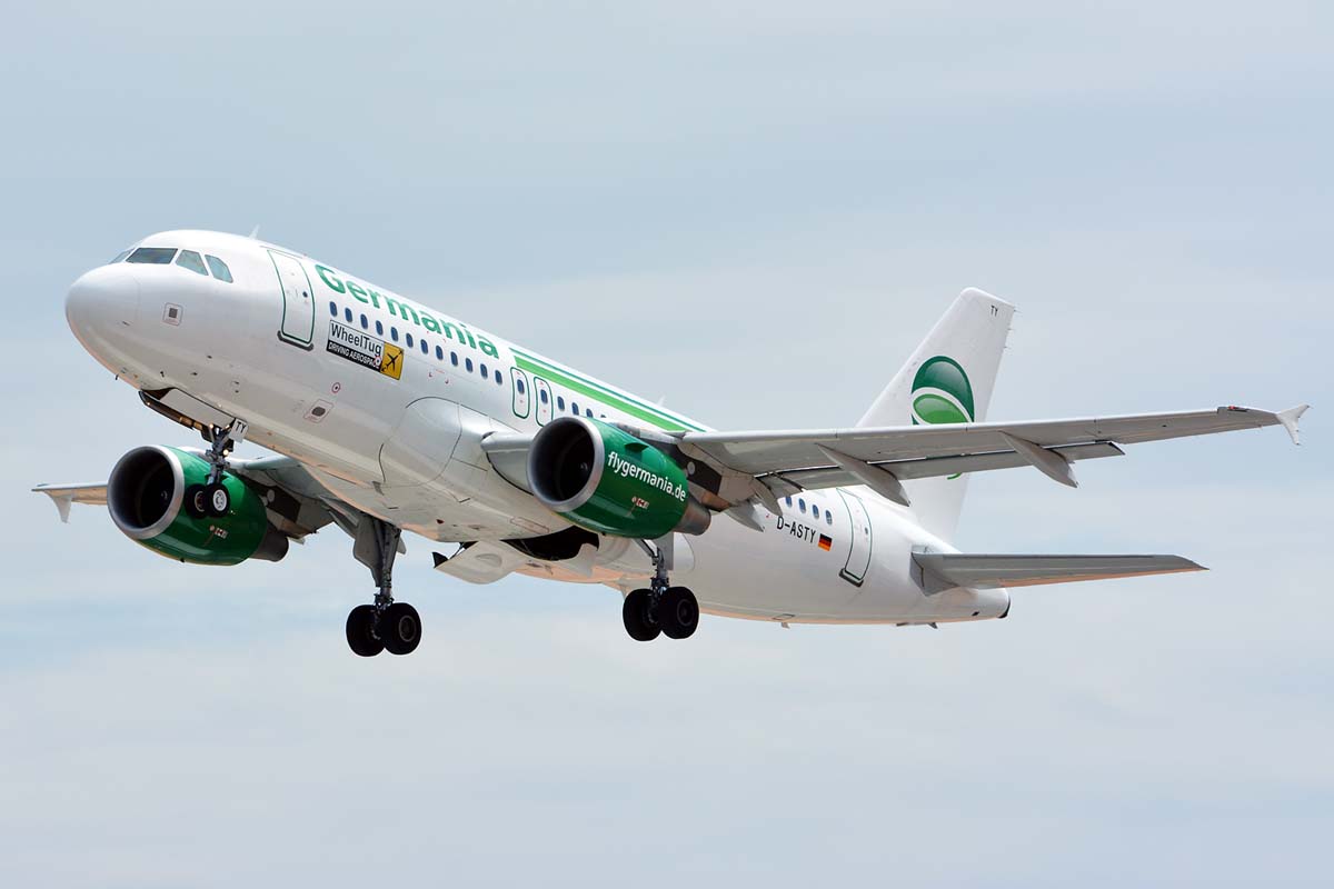 D-ASTY · Airbus A319-112 · (FAO / LPFR)